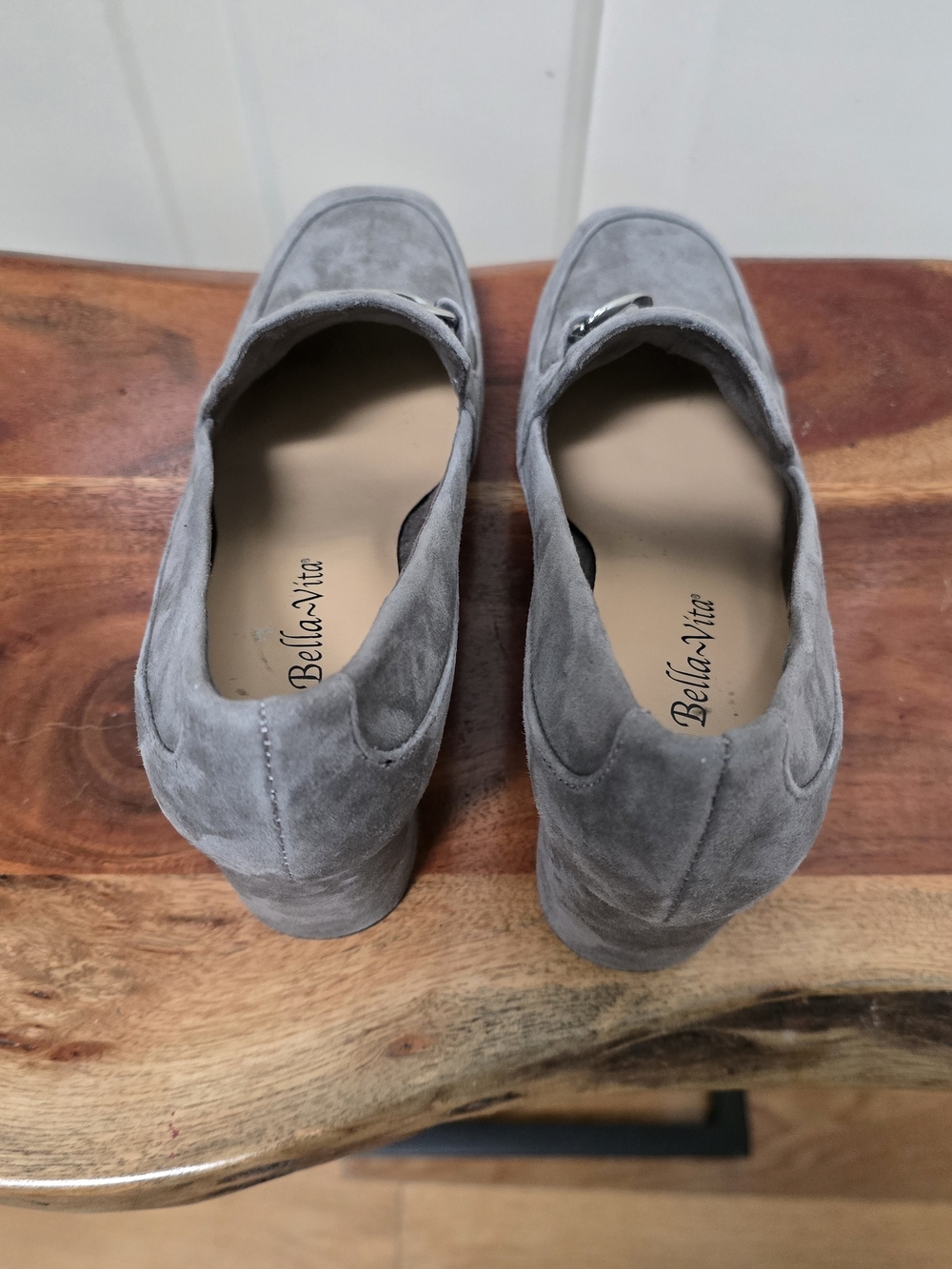 Bella-Vita Grey Suede Chain Loafers Heels Size 8.5 - Picture 5 of 14